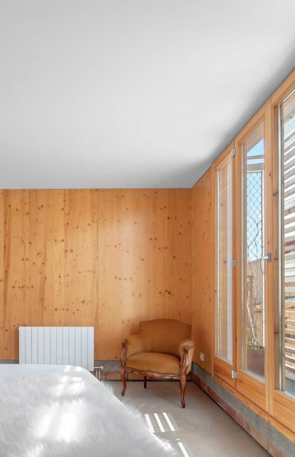 Casa l’Alba i en Lluc a Sant Esteve de Palautordera. Reforma i remunta d'un antic safareig per fer-hi un habitatge.